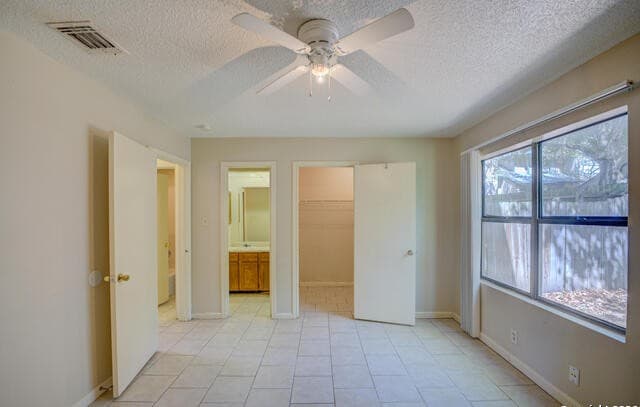 rental at 7535 Windsor Oaks in San Antonio, TX — photo 2