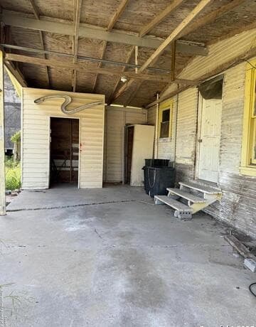 2-bedroom rental at 1210 King David Dr in Three Rivers, TX — photo 5