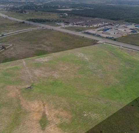 rental at 2560 Us-181 S in Karnes City, TX — photo 2