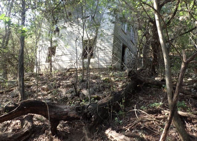 rental at 5 Beach Dr in Mico, TX — photo 3