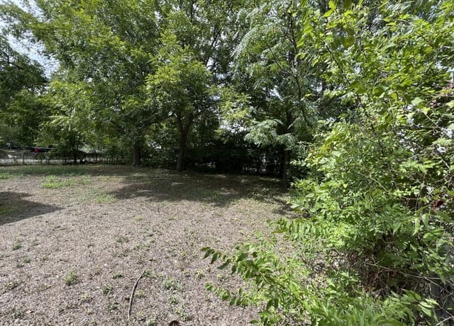 rental at 412 Moten Alley in San Antonio, TX — photo 3