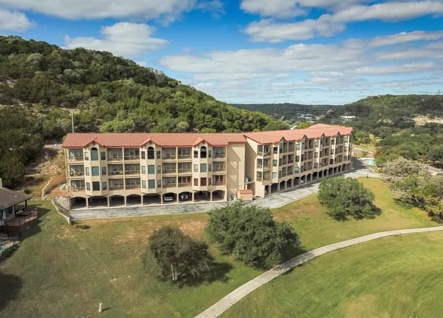 2-bedroom rental at 20 Tapatio Dr E Unit 106 in Boerne, TX — photo 1