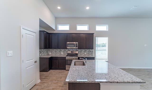 3-bedroom rental at 4877 Knox View in Schertz, TX — photo 3