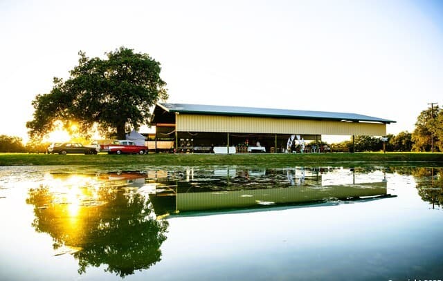 rental at 1309/1311 Hickory St in Jourdanton, TX — photo 2