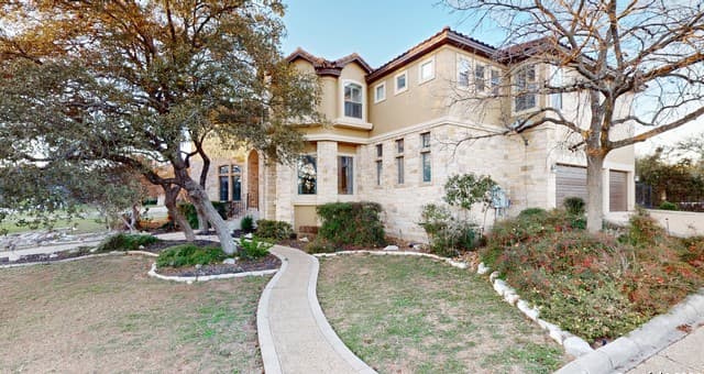 6-bedroom rental at 2011 My Anns Hill in San Antonio, TX — photo 2