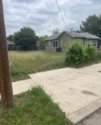 rental at 225 W Petaluma Blvd in San Antonio, TX — photo 5