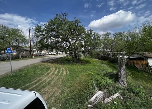 rental at 603 F St in San Antonio, TX — photo 4