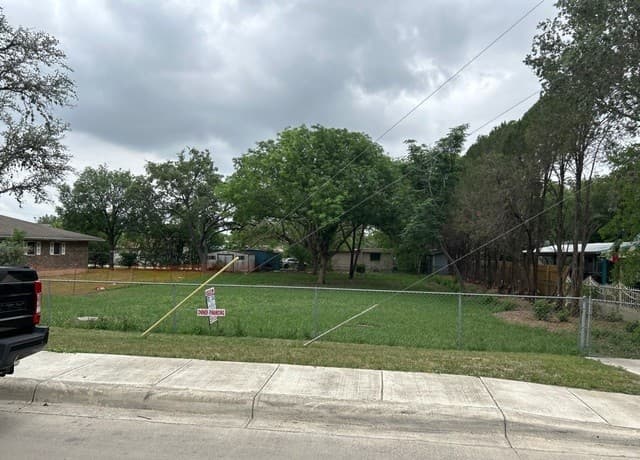 rental at 5310 Hayden Dr in San Antonio, TX — photo 4