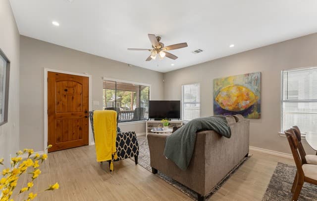 rental at 126 Vitra Pl in San Antonio, TX — photo 5