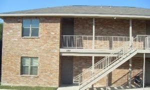 rental at 525 Dukeway in Universal City, TX — photo 2