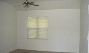 rental at 525 Dukeway in Universal City, TX — photo 5