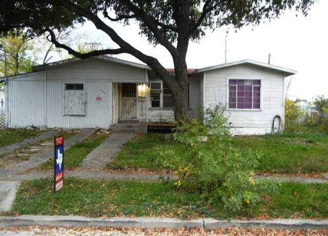 3-bedroom rental at 226 Avalon in San Antonio, TX — photo 2