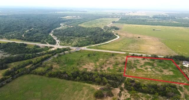 rental at TBD Hwy 173 N in Hondo, TX — photo 1