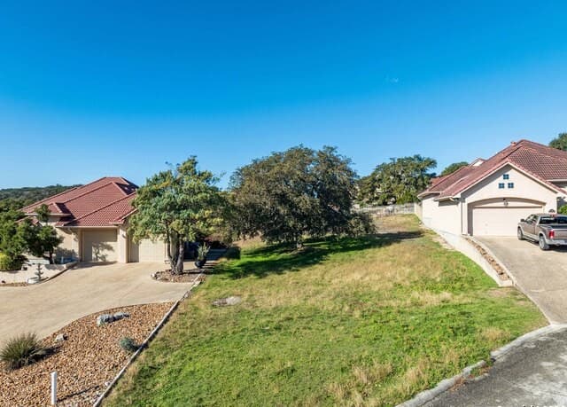 Home for sale at 101 Arboleda Circle in Boerne, TX — photo 2