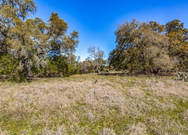 rental at 7911 Silver Spur Trail in Boerne, TX — photo 5