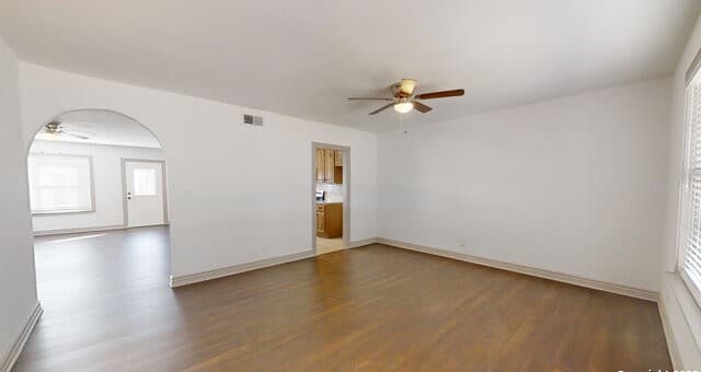 4-bedroom rental at 11214 Janet Lee Dr in San Antonio, TX — photo 4