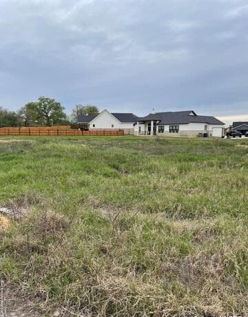 rental at 120 Bayberry Ct in La Vernia, TX — photo 1