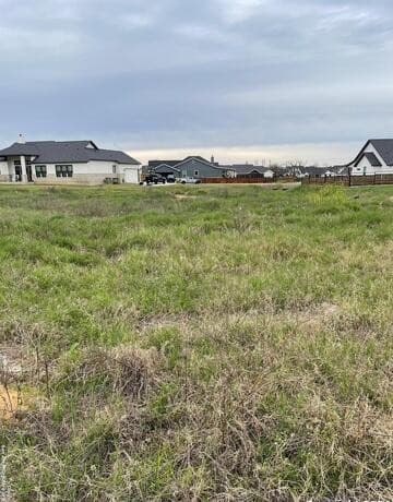 rental at 120 Bayberry Ct in La Vernia, TX — photo 2