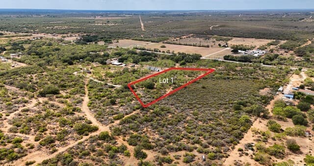 rental at 0 FM 1343 Lot 1 in Devine, TX — photo 2
