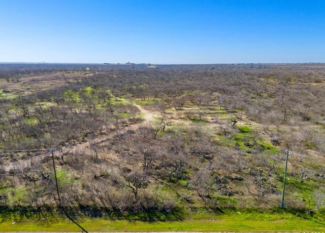 rental at 11095 Pleasanton Rd in San Antonio, TX — photo 3