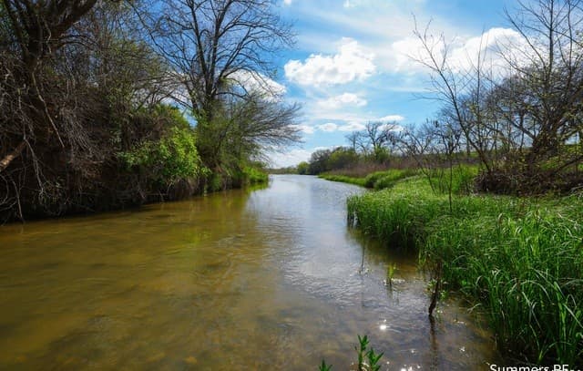 rental at LT11 Vintners Way in Fredericksburg, TX — photo 4