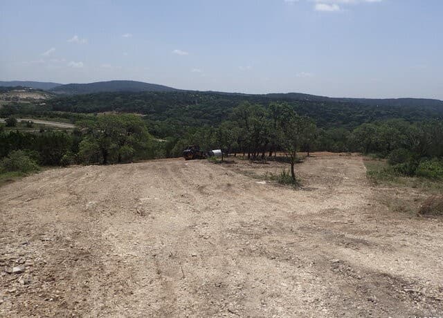 rental at 30 Canyon Rim in Helotes, TX — photo 5