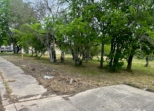 rental at 5318 Natho St in San Antonio, TX — photo 2