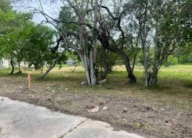 rental at 5318 Natho St in San Antonio, TX — photo 4