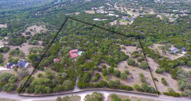 3-bedroom rental at 719 Cypress Bend Dr in Boerne, TX — photo 1