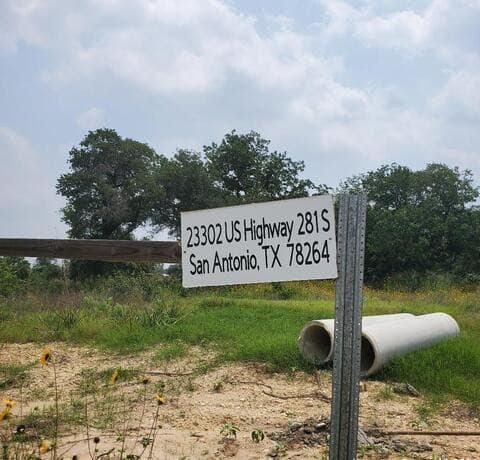 rental at 23302 LOT1 US Highway 281 S LOT 1 in San Antonio, TX — photo 3