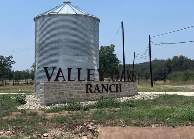 rental at LOT 200 Valley Oaks Ranch in Hondo, TX — photo 1
