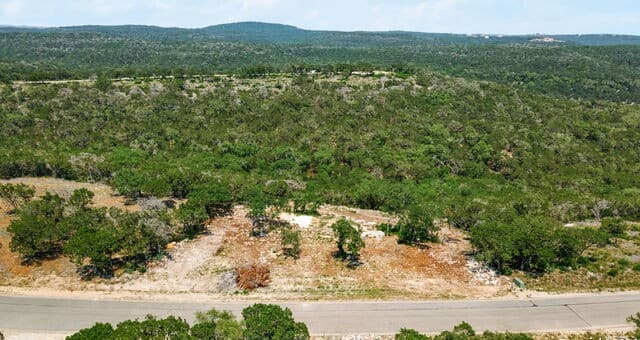 rental at 0 Pr 1748 in Mico, TX — photo 2
