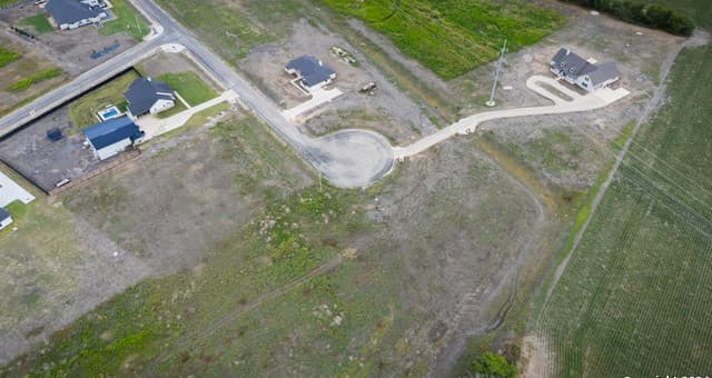 rental at 208 Farmhouse in Marion, TX — photo 1