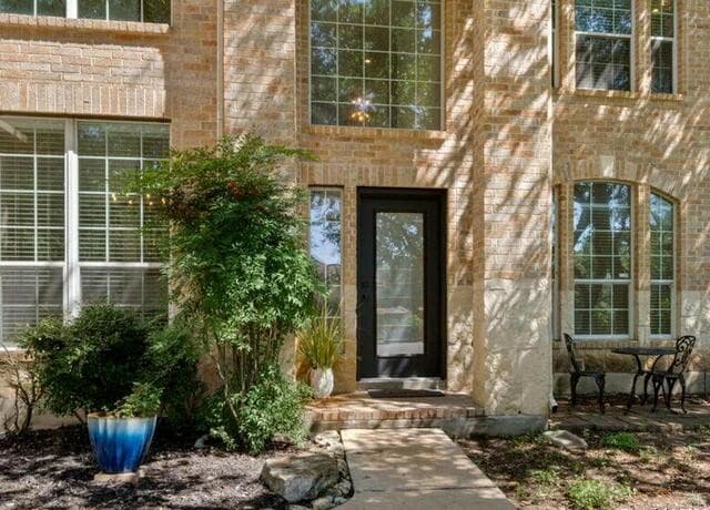Home for sale at 614 Cypress Trail in San Antonio, TX — photo 2