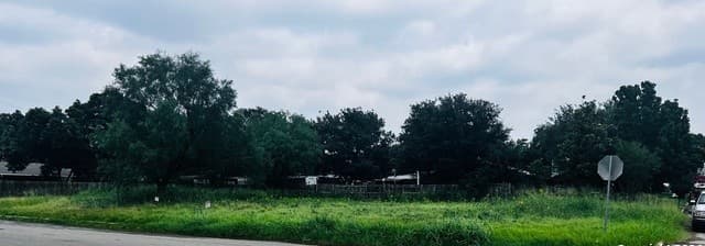 rental at TBD S Walnut in Pearsall, TX — photo 1