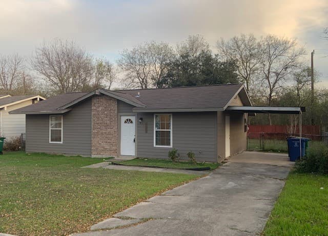 3-bedroom rental at 6022 Castle Hunt in San Antonio, TX — photo 1