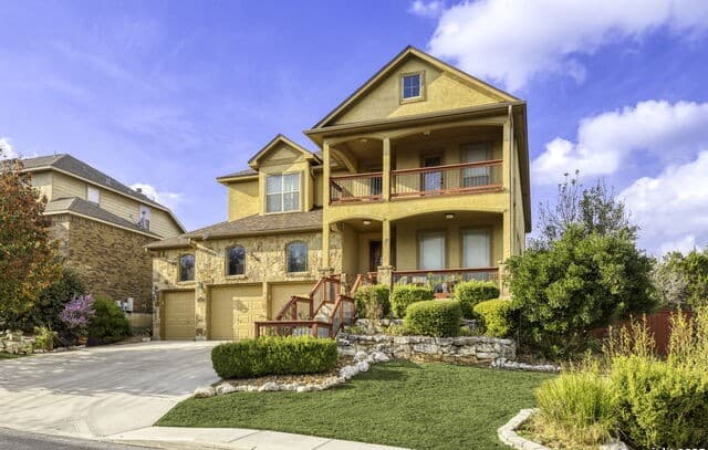 5-bedroom home for sale at 1007 Boulder Cyn in San Antonio TX