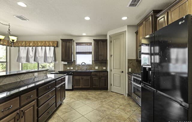 Home for sale at 1007 Boulder Cyn in San Antonio, TX — photo 5