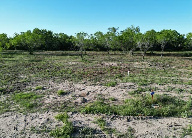 rental at 750 Cr 200 in Three Rivers, TX — photo 3