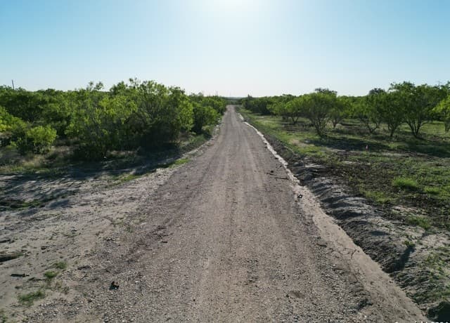 rental at 730 Cr 200 in Three Rivers, TX — photo 3