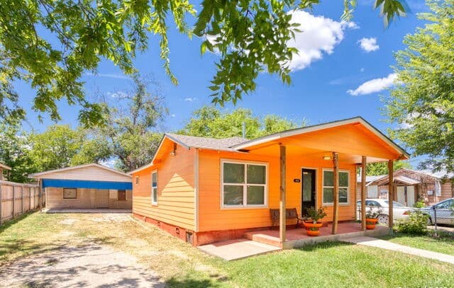 2-bedroom rental at 113 Vista Rd in San Antonio, TX — photo 3