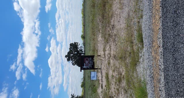 rental at 130 Firewheel Loop in Floresville, TX — photo 4