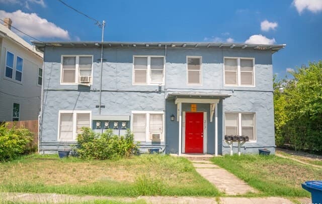 rental at 217 Lotus St in San Antonio, TX — photo 1