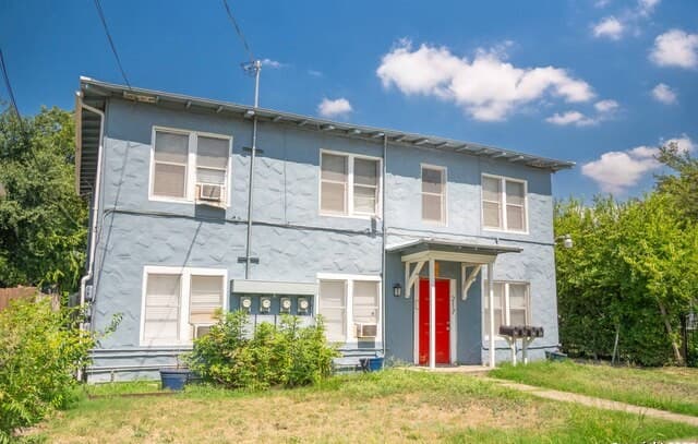 rental at 217 Lotus St in San Antonio, TX — photo 3