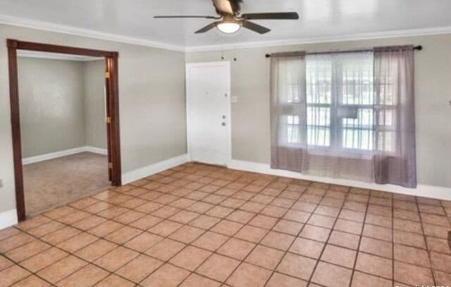 3-bedroom rental at 4334 Moana Dr in San Antonio, TX — photo 2