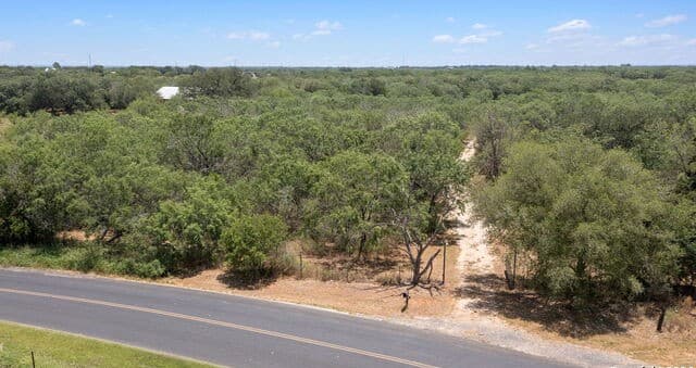 rental at 19366 Benton City Rd in Somerset, TX — photo 1
