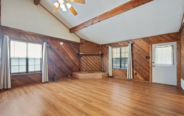 3-bedroom rental at 795 S State Highway 16 in Jourdanton, TX — photo 4