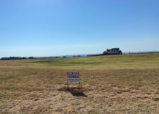 rental at 401 Interlaken in Fredericksburg, TX — photo 2