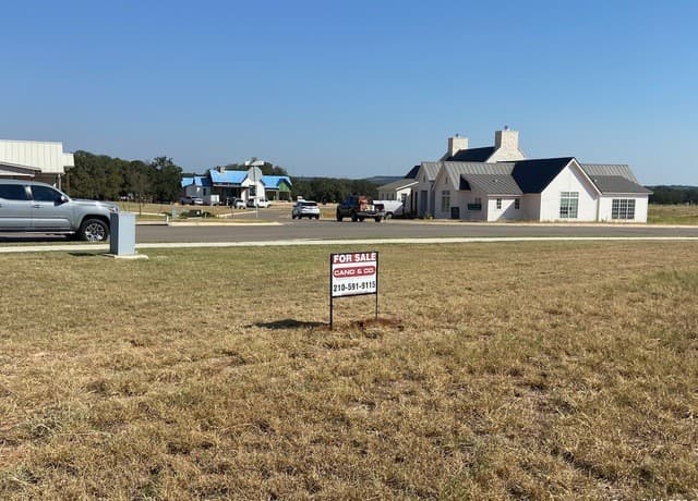 rental at 401 Interlaken in Fredericksburg, TX — photo 5