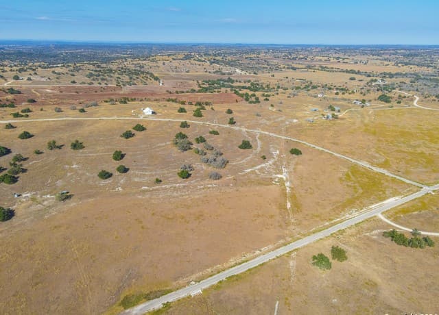 rental at 0 Overhills Rd. in Fredericksburg, TX — photo 3